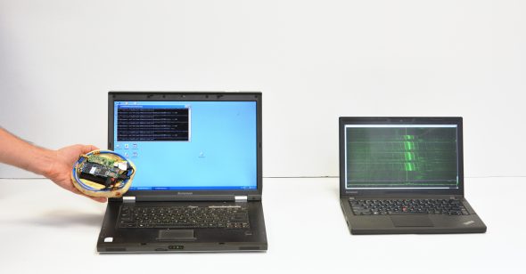 300-palm-sized-pita-wirelessly-steals-laptop-cryp-2