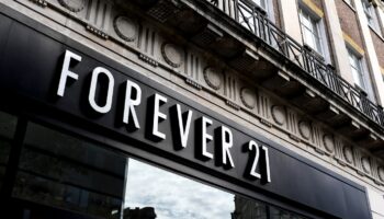 forever21-getty-store-front